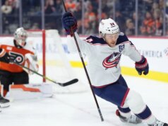 Le giacche blu vincono i volantini per conquistare il secondo posto nel Metropolitan