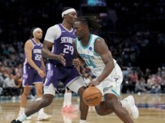 Riepilogo NBA: gli Hornets affondano 26 trey, prendono a pugni Kings