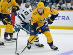 I Predators esplodono per 5 gol nel primo periodo, i migliori Sharks per la quinta vittoria consecutiva