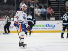 Riepilogo NHL: Connor McDavid raggiunge il traguardo dei 400 gol nella vittoria degli Oilers