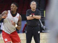 Residence Candy 16 Residence: L’Illinois minimizza il vantaggio della città natale di Houston