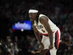 Blazer intenti a migliorare la posizione nei playoff nel match contro i Mavericks vacillanti