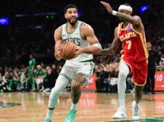 Gli Hawks hanno messo in palio la serie di vittorie consecutive in casa nella rivincita contro i Celtics