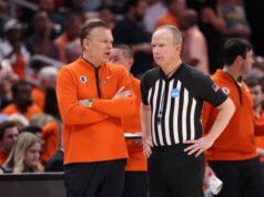 Iowa-Illinois interrotta per 11 minuti per clacson