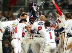 Il Grande Slam di Dominic Smith solleva i Braves oltre i Royals