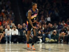 I Suns accumulano punti, i dolorosi Jazz raggiungono la vittoria