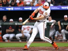 Con l’attacco in ritardo, gli Orioles cercano punti contro i Rangers