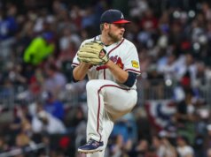 Bryce Elder, tre soccorritori dei Braves si uniscono per eliminare l’Atletica