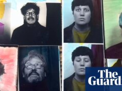 ‘Anche quando il mondo sta crollando, la vita continua’: il ritorno delle leggende indietroniche dei Notwist