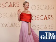 Tappeto rosso degli Oscar 2026: Rose Byrne, Chase Infiniti e altri – in immagini