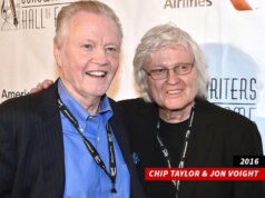 Chip Taylor, lo zio di Angelina Jolie e il cantautore di “Wild Factor”, morto a 86 anni