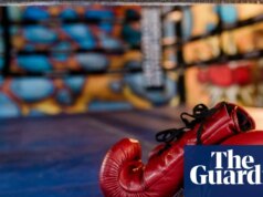 Il pugile adolescente Isis Sio in coma dopo essere stato eliminato nel quarto incontro professionistico