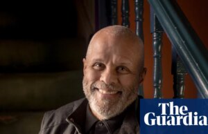 “Non ero ambizioso fino a 60 anni!” Gary Wilmot sulla commedia, la pantomima, i musical e la sua nuova opera in stile Beckett