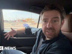 La BBC visita il porto chiave di Dubai, sulla linea di fuoco dell’Iran