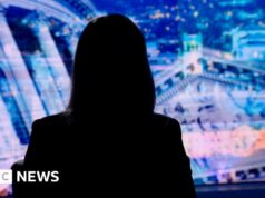 “Non ricordo nulla” – la sopravvissuta di Epstein afferma di essere stata drogata e violentata