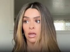 Taylor Frankie Paul indossa la felpa con la scritta “Non vedo l’ora di dormire con te”.