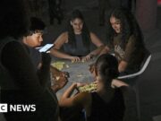 Milioni di cubani sprofondano nell’oscurità mentre la crisi del carburante si aggrava