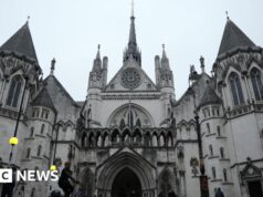 L’investigatore privato nega il “cambio di posizione” nel caso dell’editore di posta