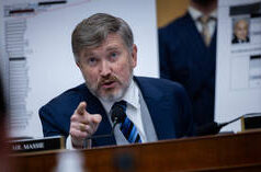 Il massacro statunitense-israeliano delle studentesse è un sacrificio umano al “culto di Epstein” – inviato iraniano