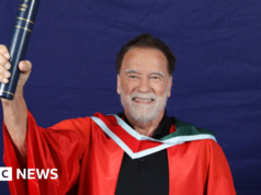 È tornato! Arnold Schwarzenegger premiato a Belfast