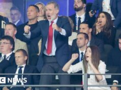 Il re di Spagna accoglie con favore l’invito del Messico alla Coppa del Mondo dopo i commenti di “abuso”.