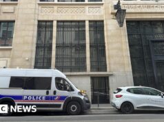 Tre arrestati a Parigi dopo un tentato attentato davanti alla Financial institution of America