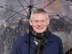 Martin Clunes inizialmente aveva “simpatia” per Huw Edwards, pensando che fosse “scoperto”