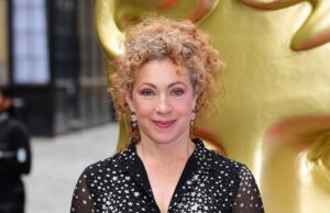 Alex Kingston: Strictly Come Dancing è stato il “perfetto antidoto” alla cura del cancro