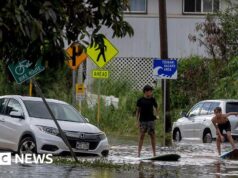Le tempeste alle Hawaii hanno causato danni per 1 miliardo di dollari, afferma il governatore