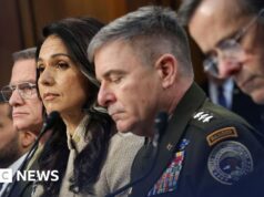 Il capo dell’intelligence americana afferma che il regime iraniano è “intatto” ma “degradato”