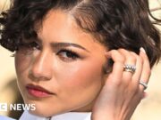 L’anello di Zendaya e i cavalli di Stella McCartney: le attrazioni e le tendenze della settimana della moda di Parigi