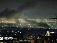 “Voglio solo dormire”: gli attacchi in Iran sconvolgono le città e tagliano la corrente