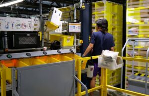 Amazon licenzia il personale dedicato alla robotica con gli ultimi tagli
