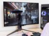 L’enorme monitor da gioco OLED Swift di Asus ROG incarna l’eccesso nel migliore dei modi