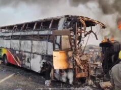 Collisione tra autobus e camion a Markapuram LIVE: 13 morti, 25 feriti; Chandrababu Naidu esprime shock