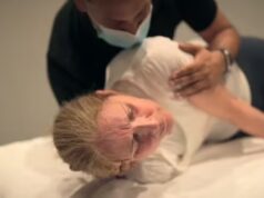 Cos’è la sindrome della persona rigida? Mentre Céline Dion annuncia il concerto di ritorno