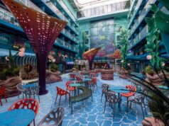 All’interno della nave più grande della Disney Cruise Line al suo debutto in Asia