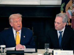 Il quadro dell’intelligenza artificiale di Trump prende di mira le leggi statali e sposta l’onere della sicurezza dei bambini sui genitori