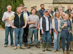 L’Hawkstone Farmers’ Choir di Jeremy Clarkson pubblica un disco per beneficenza dopo averlo fatto piangere