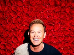 Jason Donovan riflette sulla propria mortalità: “A cinquant’anni è come essere nel vicolo dei cecchini”