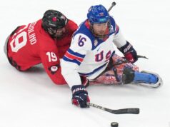 Gli Stati Uniti battono il Canada nella finale di hockey su ghiaccio paralimpica completando una storica piazza pulita