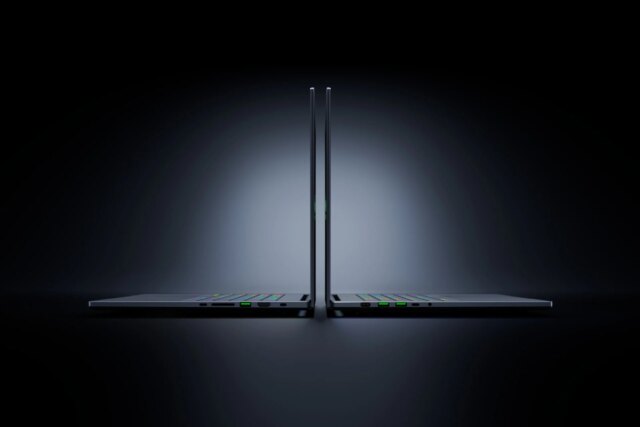 Razer-Blade-16-2026-Side-Ports.jpg