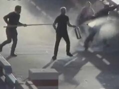 Invoice Bailey: “Incontrare l’uomo che ha combattuto un terrorista con una zanna di narvalo è stato potente”