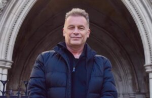 Chris Packham: “Ho il congelatore pieno di animali morti, i bambini ne sono affascinati”