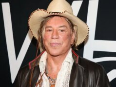 Mickey Rourke è stato cacciato legalmente di casa dopo aver dovuto pagare 60.000 dollari di affitto non pagato