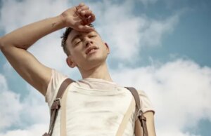 Olly Alexander: “Le persone cis hanno a cuore i diritti dei trans”
