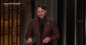 Kieran Culkin aggredisce Sean Penn per non aver accettato il suo Oscar di persona