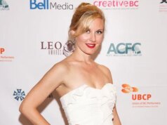 L’attrice di Supernatural e iZombie Carrie Anne Fleming è morta di cancro al seno all’età di 51 anni