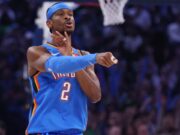 Shai Gilgeous-Alexander segna 20 punti per la 127esima partita consecutiva, battendo il document di Wilt Chamberlain