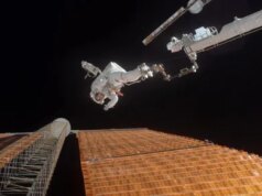 Come guardare la prima passeggiata spaziale della NASA in quasi un anno